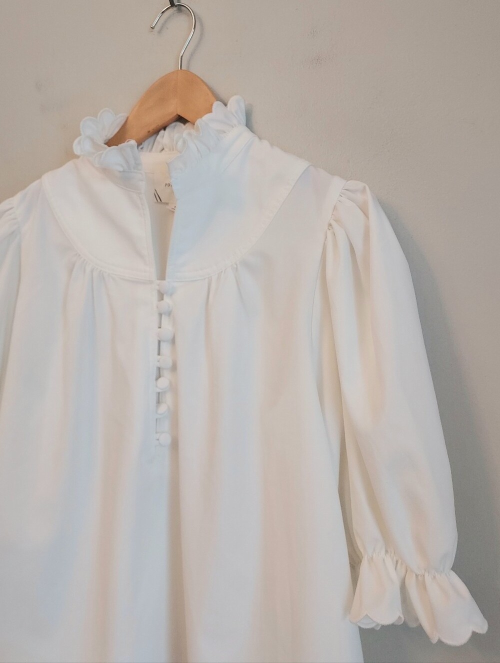 Tuckernuck Pomander Place White Selena Short Puff Sleeve Blouse Size Medium - Picture 8 of 15